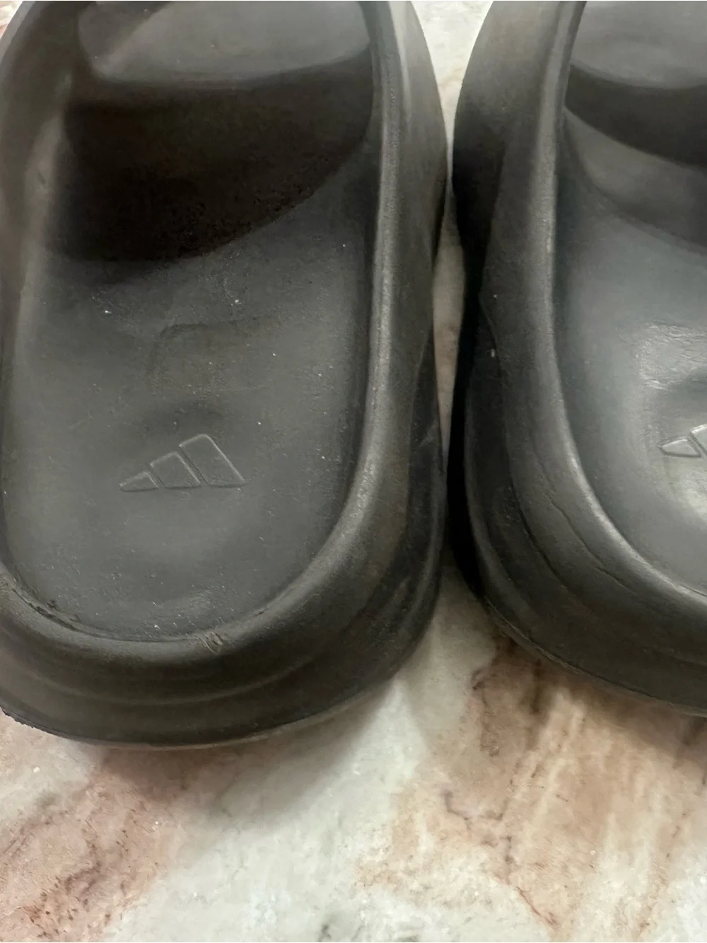 adidas Yeezy Kids Slide Sandals in black